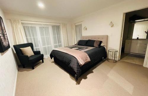 Tauranga Maison | TAURANGA CITY CBD 5TH AVE Elegant Entire Home