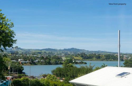 Tauranga South Maison | Tauranga - Stylish & Centrally Located Near Hospital