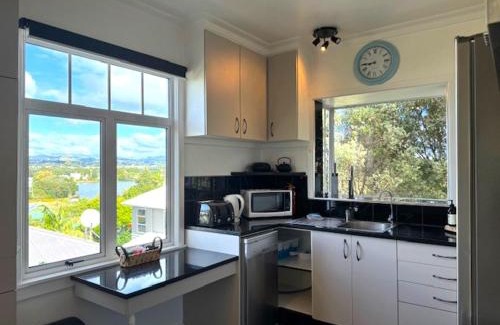 Tauranga South Maison | Tauranga - Stylish & Centrally Located Near Hospital