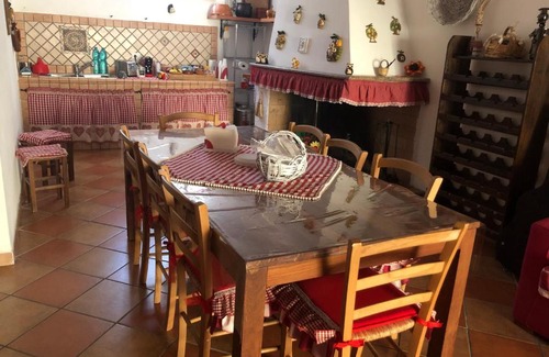 Carbonia Appartement | Tavernetta accogliente