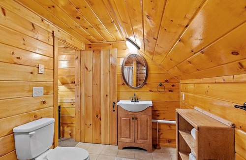 Weirs Beach Maison | Taylor House