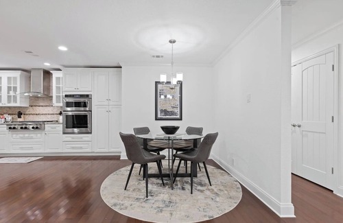 Northeast Dallas Maison | TCH - 3BR/2BA Home in Dallas - TH