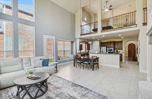 Plano Maison | TCH - 4BR/3.5BA Home in Plano - AT