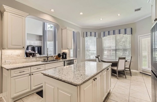 Porter Maison | TCH - Spacious 4bd/3ba home in Porter with Office
