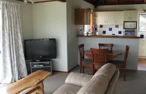 Russell Maison | Maison de vacances confortable et ensoleillée.