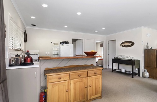Lake Tarawera Cottage | Rainbow Cottage - Lac Tarawera Cottage