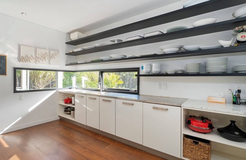 Whangapoua Cottage | Te Punga Lodge - Whangapoua Beach Luxury Villa