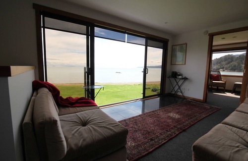 Te Puru Cabine | Te Puru Beach Lodge