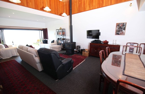 Te Puru Cabine | Te Puru Beach Lodge