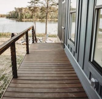 Tracy City Maison | Teacher's Lounge - Lakeside At Waters Edge
