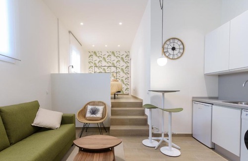 Capuchinos Appartement | Teatro Suites Málaga URBAN FLAT