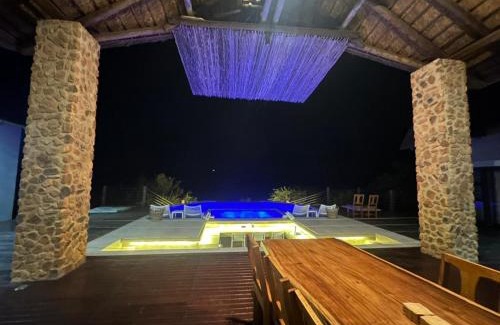Bela-Bela Chalet De Ski | Tebuah Private Lodge, Mabalingwe