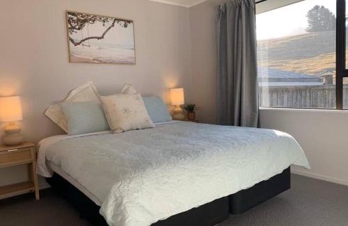 Christchurch District Maison | Teddington Bay Countryside