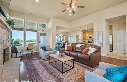 Lakecliff On Lake Travis Maison | Tee Box Retreat at Lakecliff Country Club