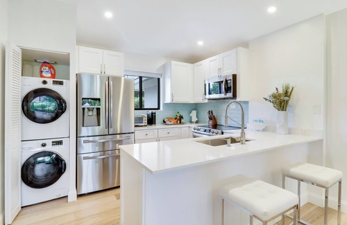 Palm Beach Gardens Cottage | Tee Time Retreat