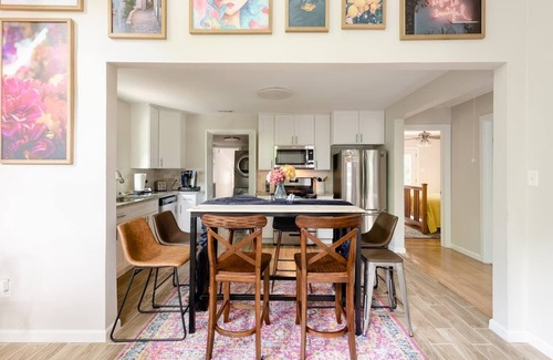 Little Forest Hills Maison | Teepee, Bamboo Forest, Minutes from White Rock Lake and The Arboretum