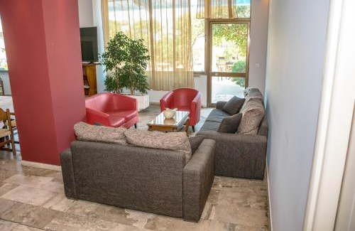 Aigio Hôtel | Telis Hotel
