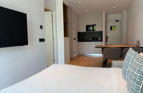 Sant Adria de Besos Hôtel | Tembo Barcelona