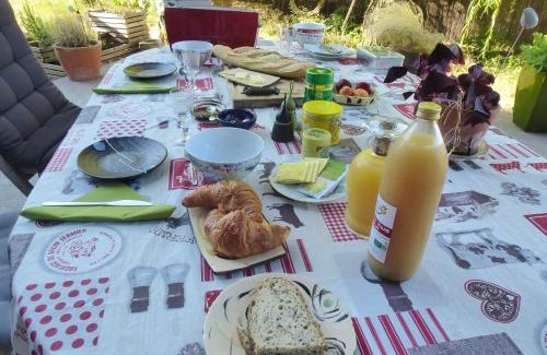 Roynac Lit Et Petit-Déjeuner | tempepailla