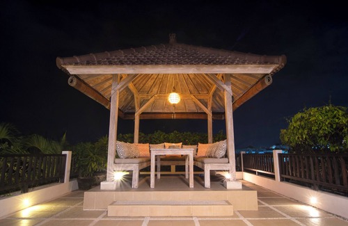 Batu Bolong Villa | 7 Chambre immobilière près de Echo Beach, Canggu