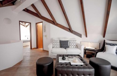 Lixouri Appartement | Ten Suns Residence in the heart of Lixouri