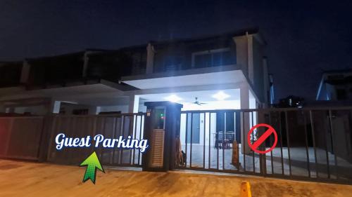 Kajang Maison | Tenang Haven Upper Floor with private porch and staircase