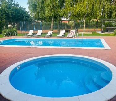 Pusztavacs Appartement | Tenisz vendégház