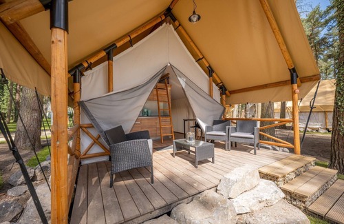 Zutendaal Maison | Tienda lodge con baño, Maastricht a 16 km.