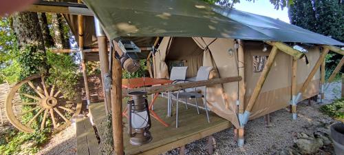 Flavigny-sur-Ozerain Autre | Tente lodge la Flavignienne