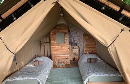 Flavigny-sur-Ozerain Autre | Tente lodge la Flavignienne