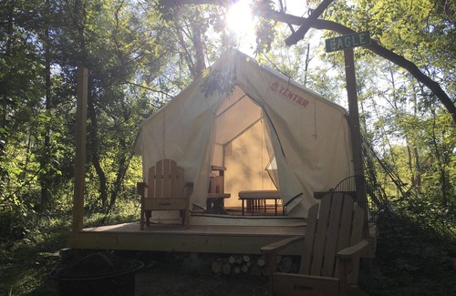 Camptown Location De VR | Tentrr Signature Site - River444 Eagle