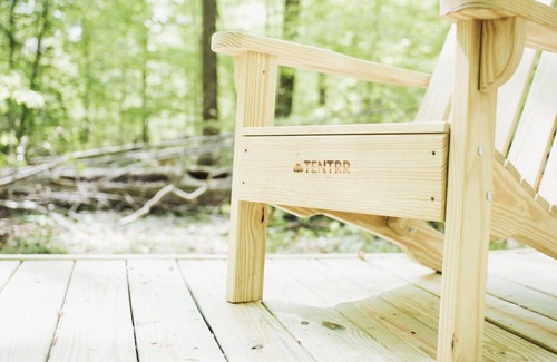 Earlville Location De VR | Tentrr - Creekside Woods Getaway