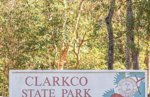 Quitman Location De VR | Tentrr State Park Site - Mississippi Clarkco State Park - Lakeview C - Single Ca