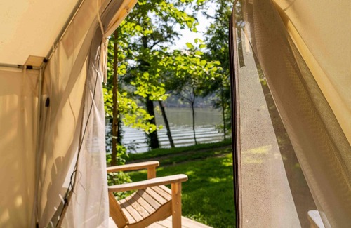 Ansted Location De VR | Tentrr State Park Site - WV Hawk's Nest State Park - Site H - Single Camp