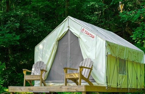 Ansted Location De VR | Tentrr State Park Site - WV Hawk's Nest State Park - Site B - Single Camp