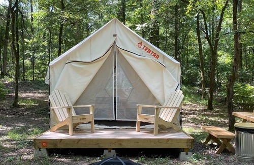 Holly Springs Location De VR | Tentrr State Park Site - Mississippi Wall Doxey State Park - Woodland G - Single