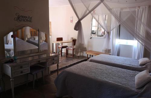 Namibia Maison | Terra Rouge Guestfarm & Sonstraal Farmhouse