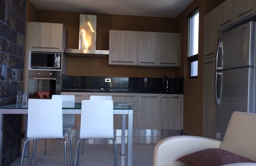 Tilaran Appartement | Condo de luxe au niveau de la terrasse avec une vue imprenable sur le lac Arenal