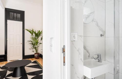 Uniao de Freguesias do Centro Appartement | Terraced Apartment in the Heart of Porto - Free Parking