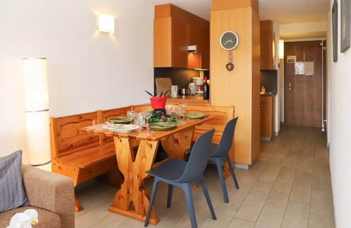 Randogne Appartement | Terrasse Des Alpes 815 by Interhome
