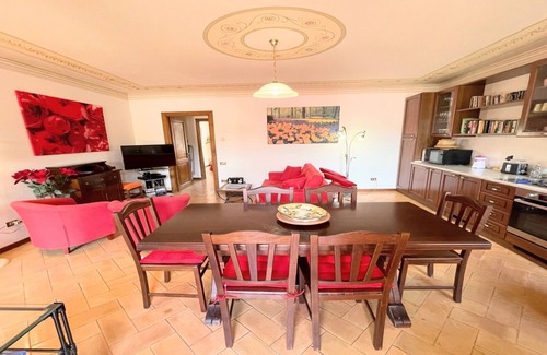 Spoleto Appartement | Terrazza Bella, voiture PAS nécessaire, centre de Spoleto, Rome 1 heure