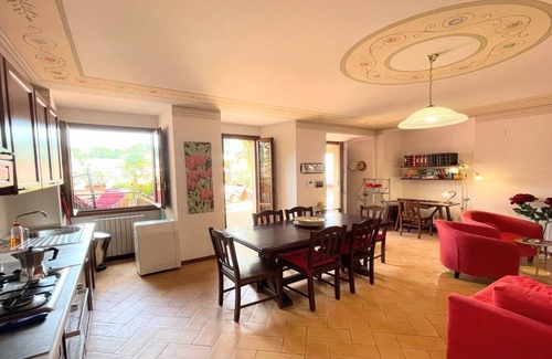 Spoleto Appartement | Terrazza Bella, voiture PAS nécessaire, centre de Spoleto, Rome 1 heure