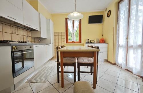 Clusone Appartement | Terrazza Su Crosio a Clusone in centro!
