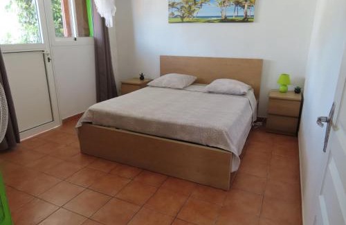 Terre-de-Bas Appartement | TERRE DE BAS :L'île merveilleuse
