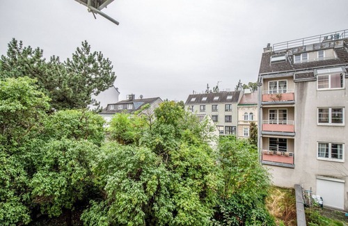 Hietzing Appartement | Terrific Hietzing 1BR, close to Train Station & Tram, by Blueground