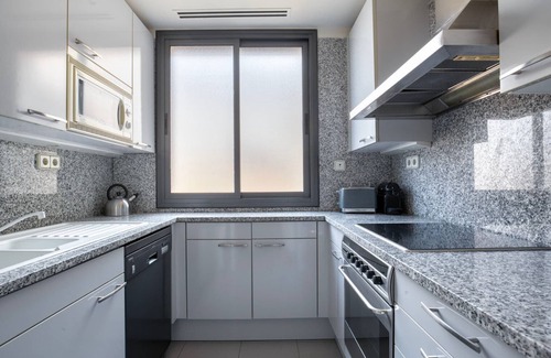 Sant Gervasi – la Bonanova Appartement | Terrific La Bonanova 2BR w/ Doorman & Rooftop Pool, by Blueground