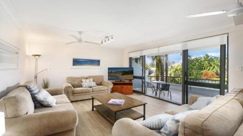 Terrigal Maison | Terrigal Bay #9 Pool In Complex, Close To Beach Accom Holidays