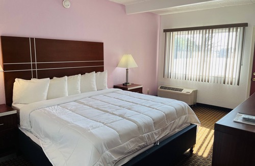 East Dubuque Hôtel | Tesla MedBed Center, East Dubuque