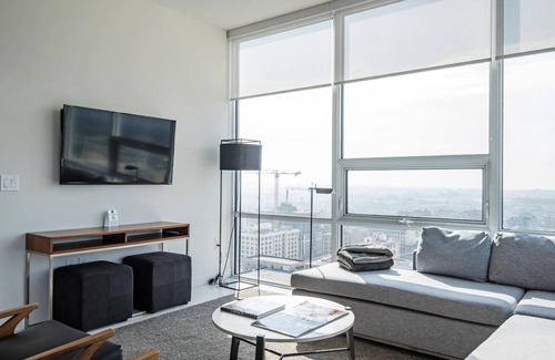 Jester Estates Appartement | Let travelers know the story behind your home by describ