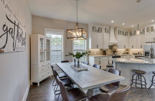 Rowlett Maison | Texan Sunny Oasis, 5 BED, Private Pool, Hot tub